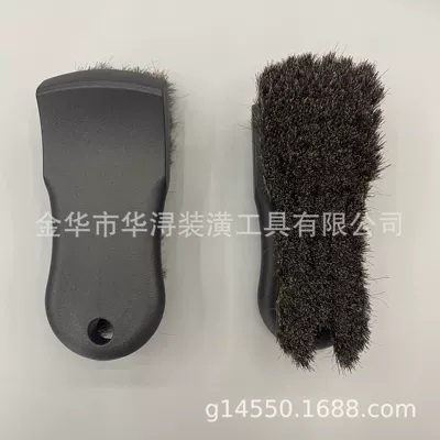 Cleaning and Reducing Leather – Car cleaning tools