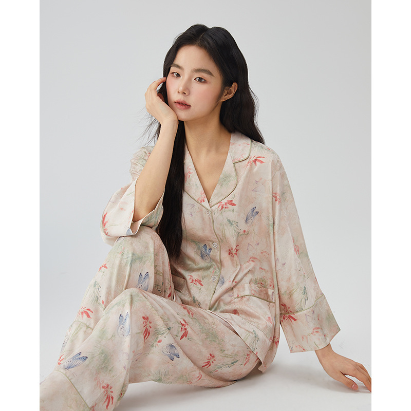 Elegant silk pijama