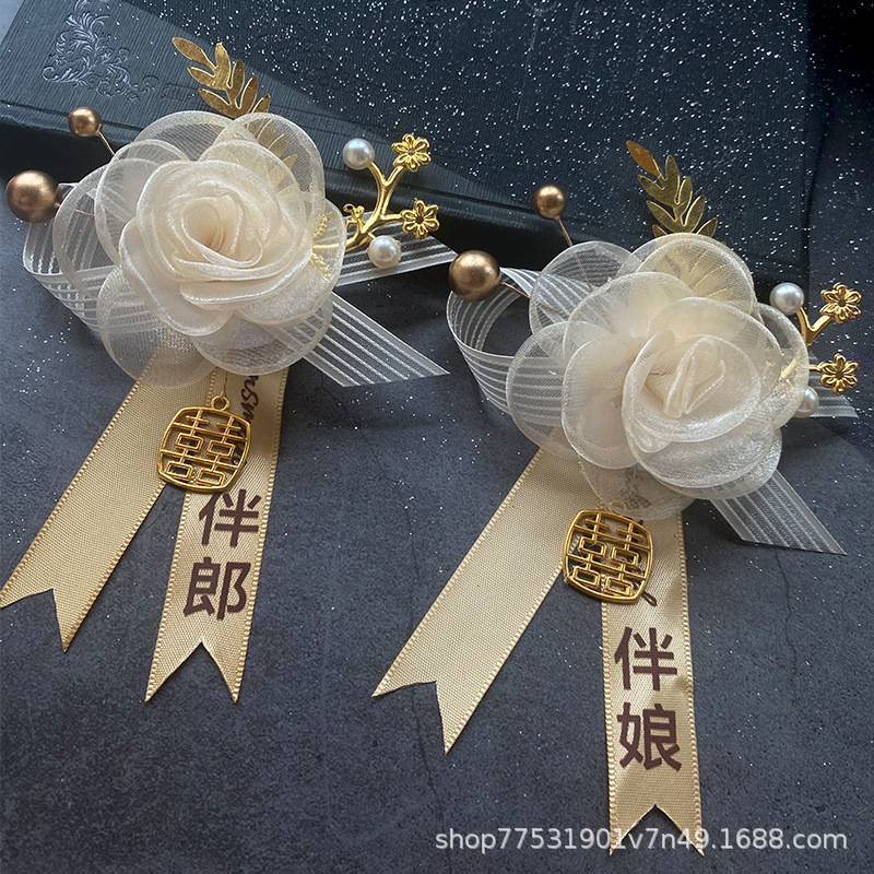 Senior creamy-white Bride Wrist Flower Fresh Bridesmaid Sisters Hand Flower Super Fairy Beautiful Groom Wedding Corsage