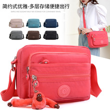 С����Ůʿ�μ��ˮϴ���¿����e���羳�L��������С��б��Ů��