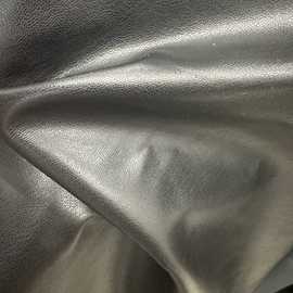 两面弹力羊纹pu皮革细纹厂家现货供应箱包服装革柔软面料跨境直供