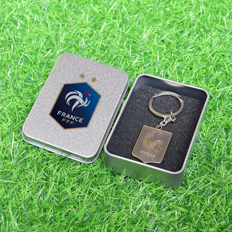 Club de fútbol insignia llavero Barcelona Real Madrid Manchester United AC Milan equipo militar tarjeta caja regalo