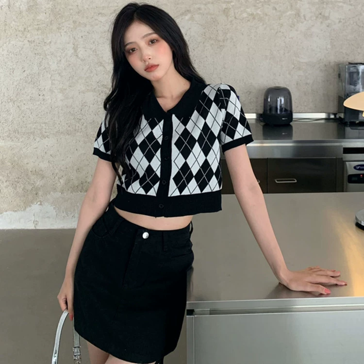 Американский ретро сексуальный поло с воротником стеганый вязаный топ для женщин 2025 лето новый пуловер с коротким рукавом для женщин