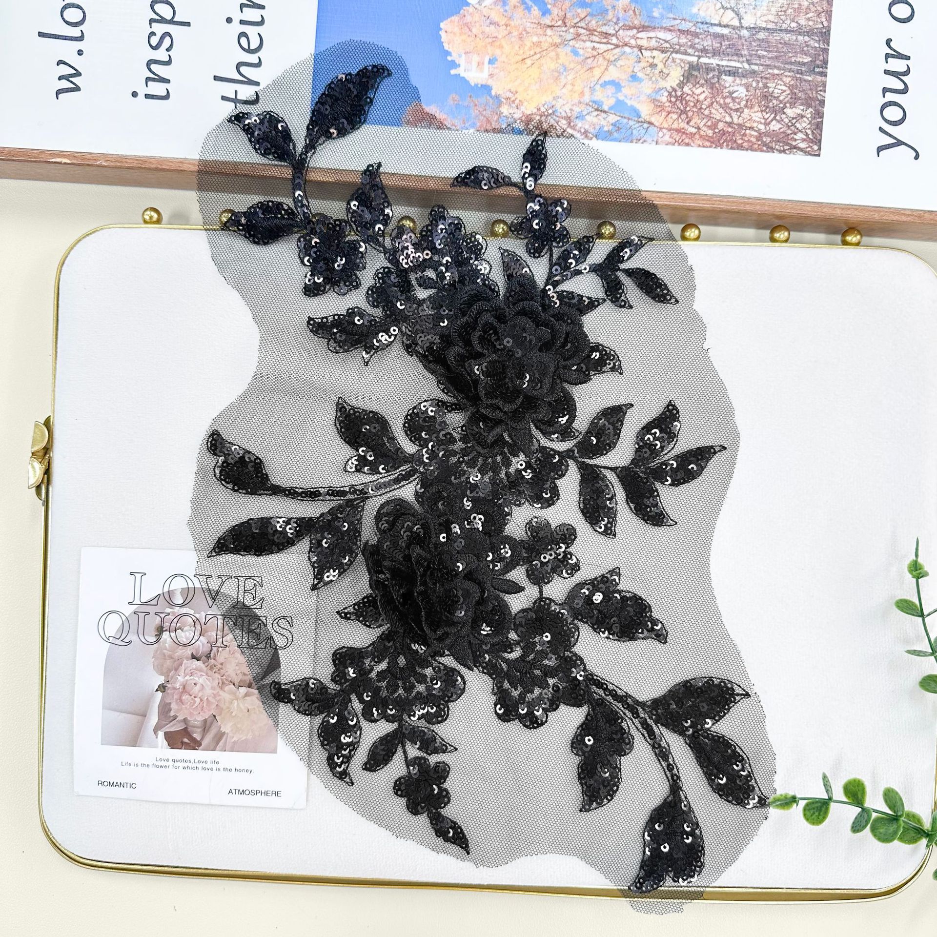 Sequinilla negra bordada tridimensional tela de encaje pegatinas flores patrón de hojas DIY accesorios de ropa parches pegatinas al por mayor