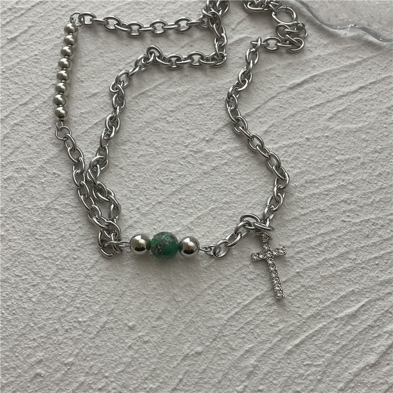 New Titanium Steel Simple Niche Design Imitation Jade Green Bead Necklace display picture 4