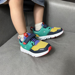 Yy 04浦系0nは子供のマジックテープを走っています。秋の通気性があります。