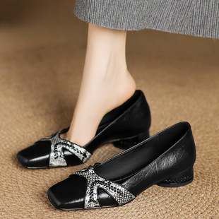 �͸�3CM�͹��߼y�OӋ���|��Ь���^�\��һ�_�Ń���ܛ��ͨ�ڹ���Ь