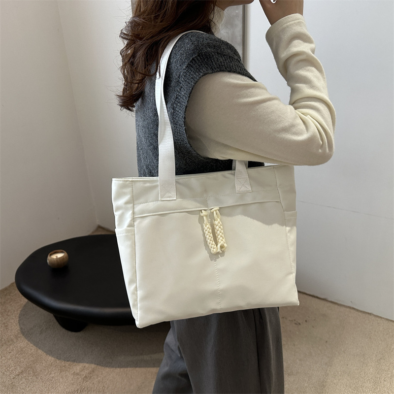 2024 nuevo bolso de tela de gran capacidad para mujeres extranjeras bolso de lona de moda red de nicho de alta calidad bolso de hombro