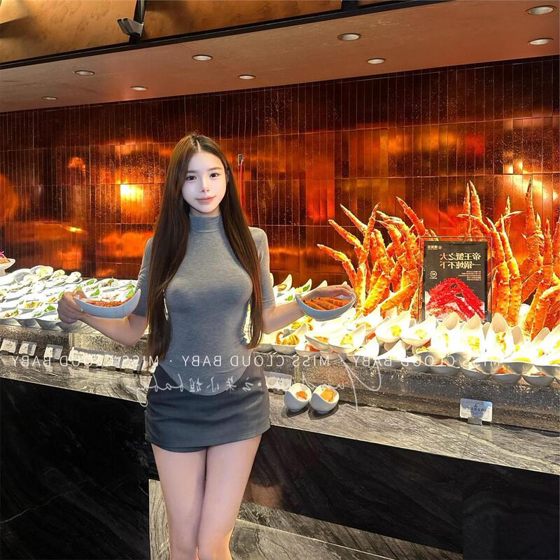 Korean-Style Older Sister Outfit: Elegant Gray Half-High Collar Base Shirt, Pure Desire Girl Style, Slim-Fit Stretchy T-Shirt for Women