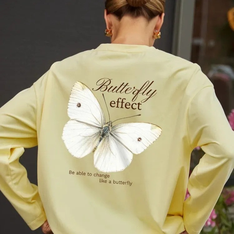 Yellow butterfly print long-sleeve T-shirt, casual and versatile, dreamy, fashionable, stylish, round-neck, comfortable, breathable, trendy top Yellow butterfly print long-sleeve T-shirt, casual and versatile, dreamy, fashionable, stylish, round-neck, comfortable, breathable, trendy top