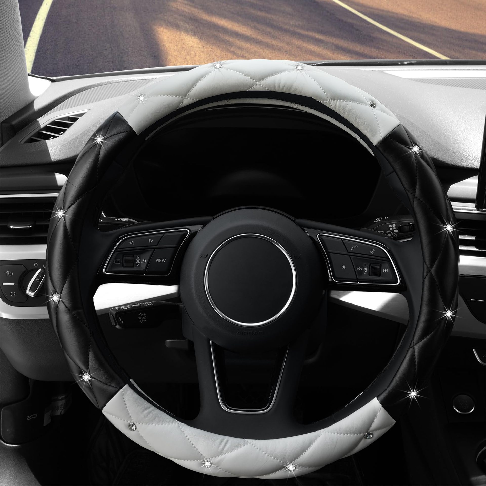 Factory Direct Sales Amazon Car Diamond-Studded Steering Wheel Cover, Universal for All Seasons, Soft Leather Anti-Slip Rhinestone Handle Cover