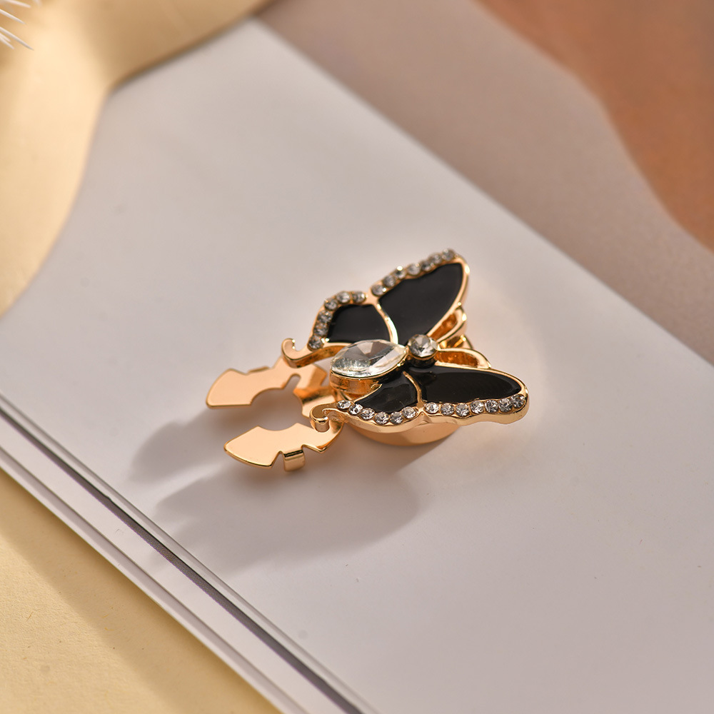 Diamond Design Elegant, Korean Style Style 1 Piece Elegant Korean Style Butterfly Alloy Diamond Women's Cufflinks