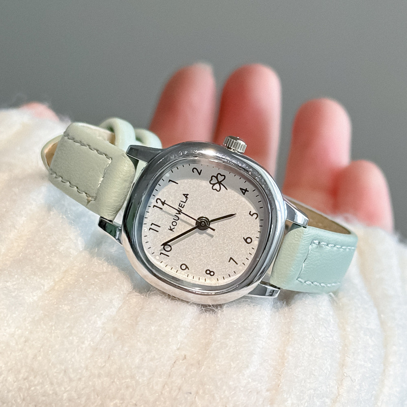 Clover Watch for Female Middle and High School Students, Special for Exams, Square Small Dial, Imitation Leather Thin Strap, Quartz Watch for Women