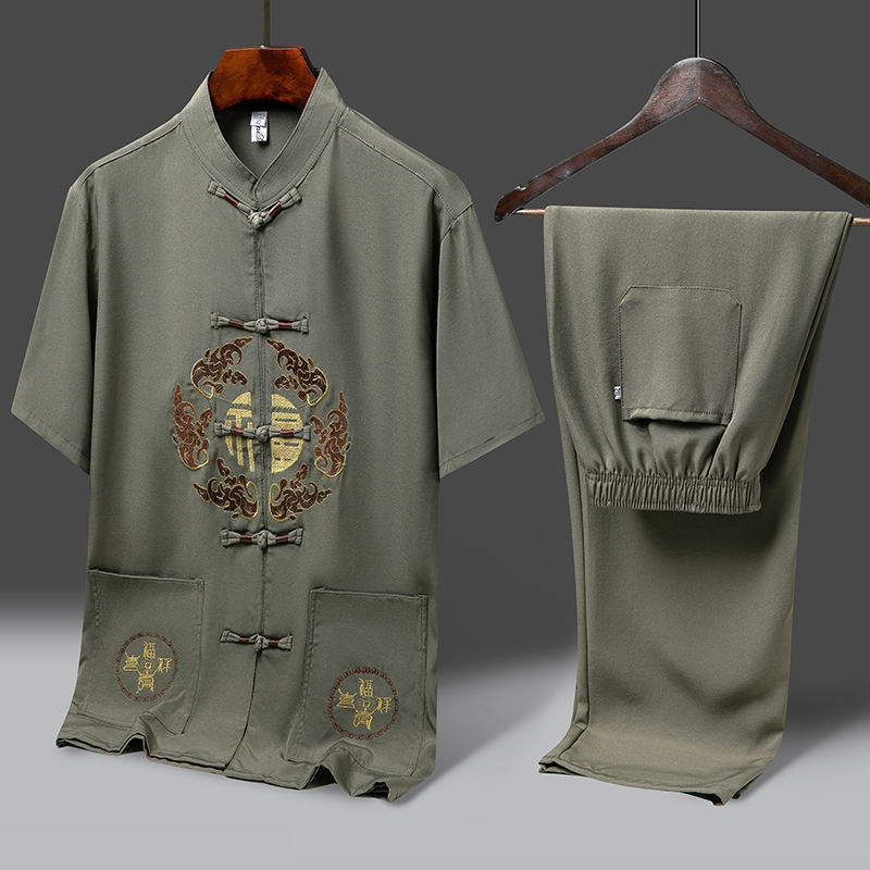 Tang suit for middle-aged and elderly men, summer short-sleeved suit, Chinese style embroidery, ice silk retro style, casual Hanfu for fathers and grandfathers.