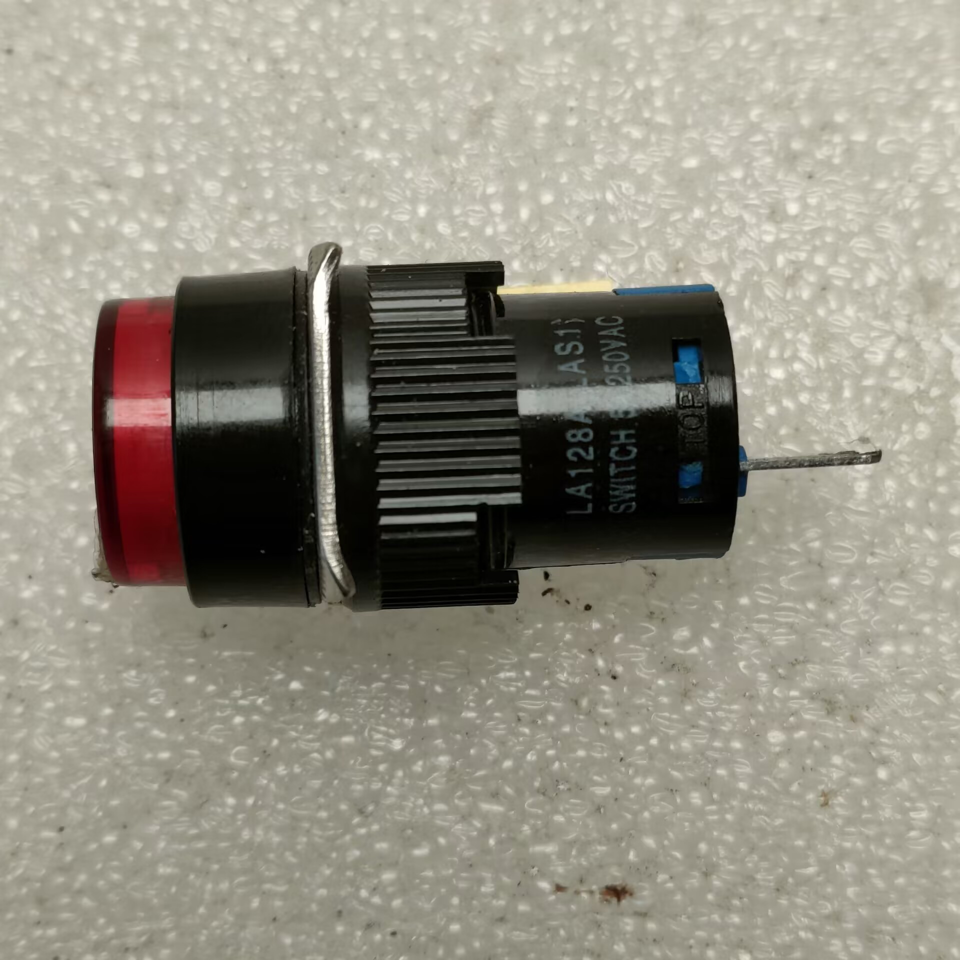 按钮开关LA128A(LAS1)5A