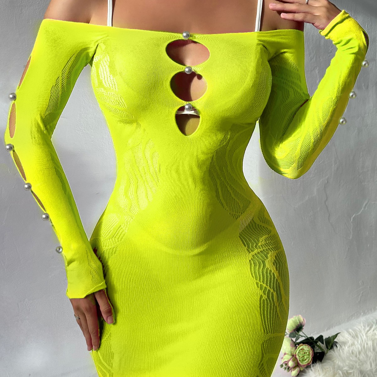 Vestido de Malla Sexy YD266 de Nylon y Spandex, Diseño Calado para Citas de Pareja image 4
