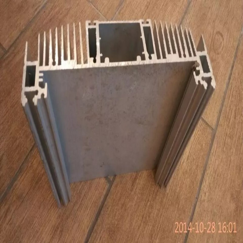 佛山灯具铝型材配件冲压加工耐高温散热器铝合金配阳极铝阳极氧化