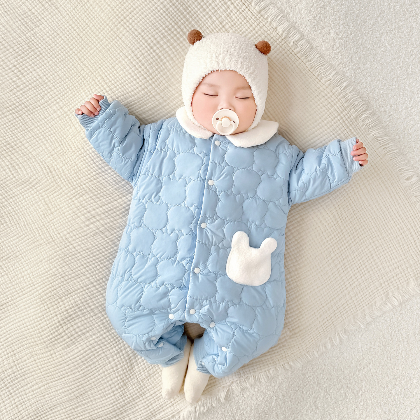 Uniforme de bebé primavera, otoño, invierno, ropa de invierno para niños pequeños, algodón de polietileno, ropa de invierno para niños y niñas.