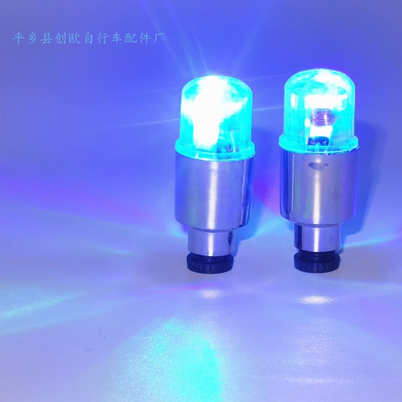 Bicicleta de montaña Hot Wheel Lámpara de válvula interior Interruptor de control de luz de bicicleta Luz de boca de aire colorida de viento de doble sensación