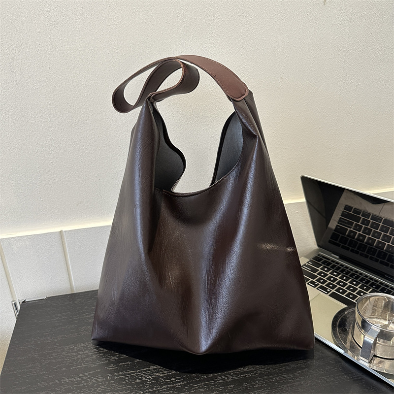 Gran capacidad casual bolsa 2023 invierno nuevo estilo coreano textura moda simple casual bolso de hombro para las mujeres