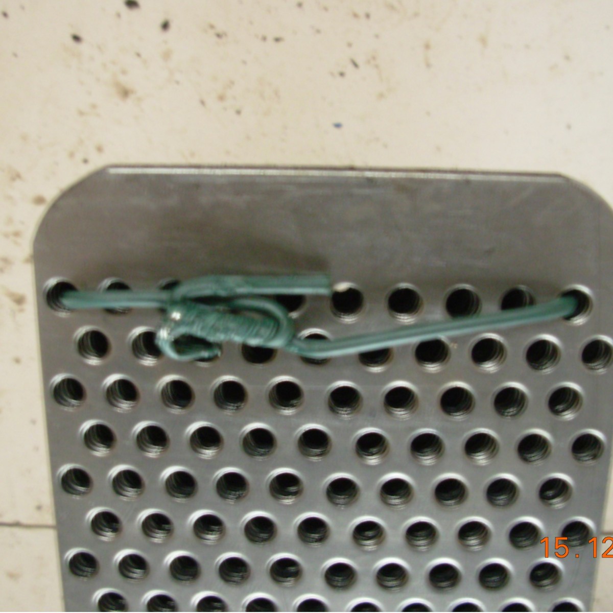 优质重型钢板冲孔网冲孔型网：长孔冲孔网、方孔冲孔网、圆孔网