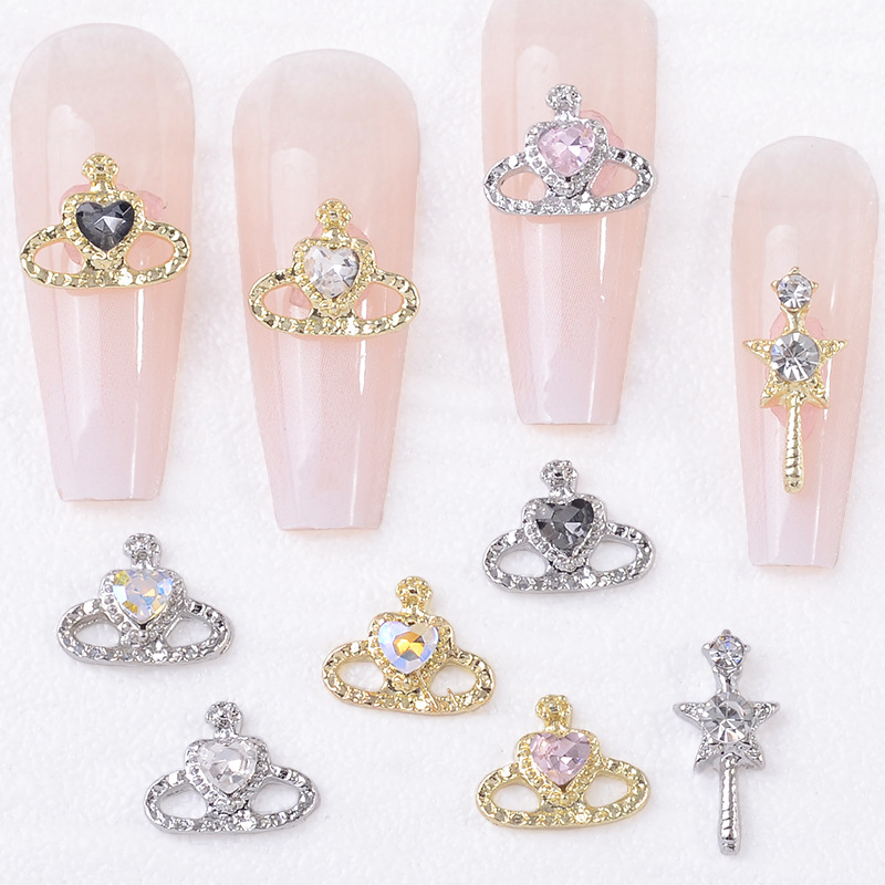 수제 DIY 쥬얼리, 합금 액세서리, 매니큐어, 네일 쥬얼리, 크라운, 인터넷 연예인 핫 스타일 액세서리, 크로스 직접 판매