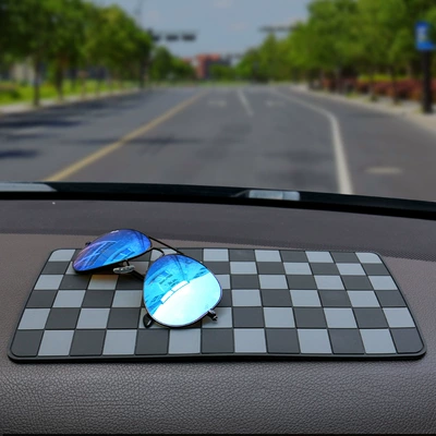 Square Diamond-Shaped Car Accessories, Anti-Slip: Anti-slip mat