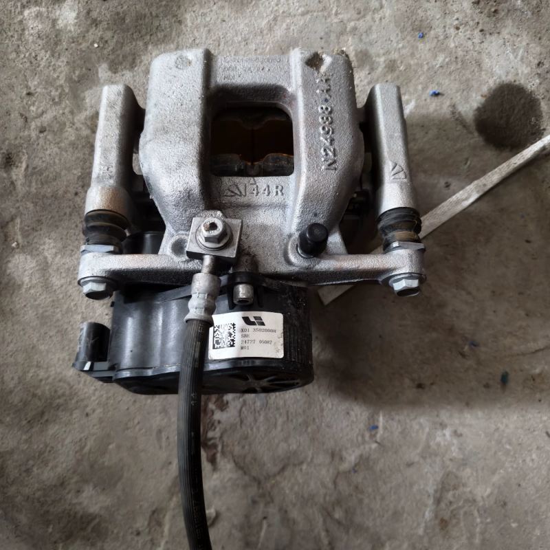 Suitable for Ideal L7 L8 L9 Brake Cylinder Brake Caliper X01-35010004 X01-35020008