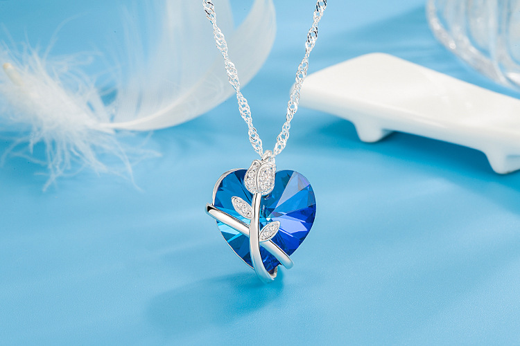 Date Occasion Copper Material Fashion Heart Shape Copper Plating Artificial Crystal Pendant Necklace