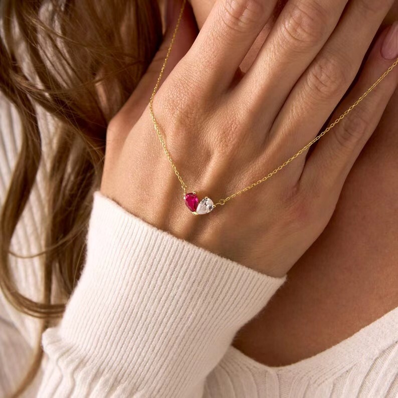 Cross-border twelve birthstone necklaces are a hot seller on Instagram. 12 birthstone heart pendants, featuring birthstone elements for each month Cross-border twelve birthstone necklaces are a hot seller on Instagram. 12 birthstone heart pendants, featuring birthstone elements for each month