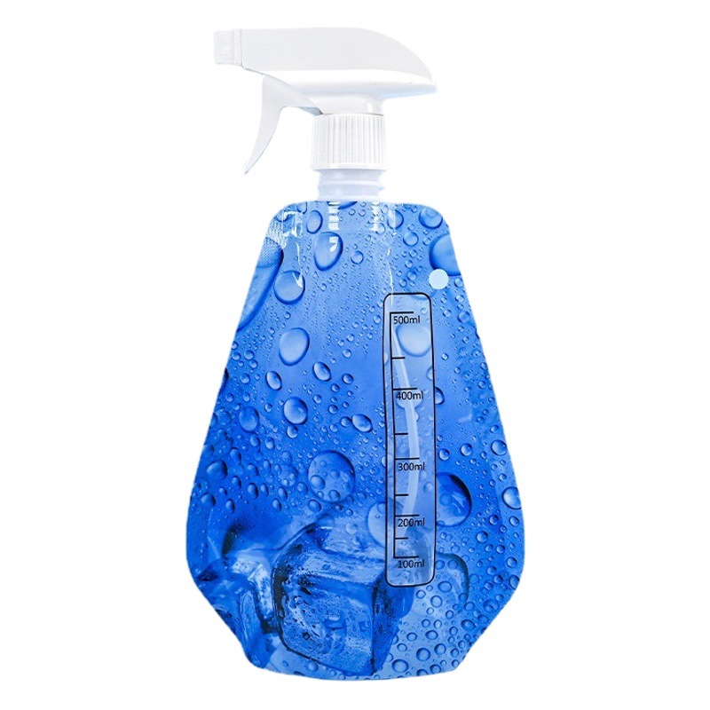 Factory spot wholesale 500ml outdoor folding watering can nozzle water bag plastic watering can garden watering spray water bag