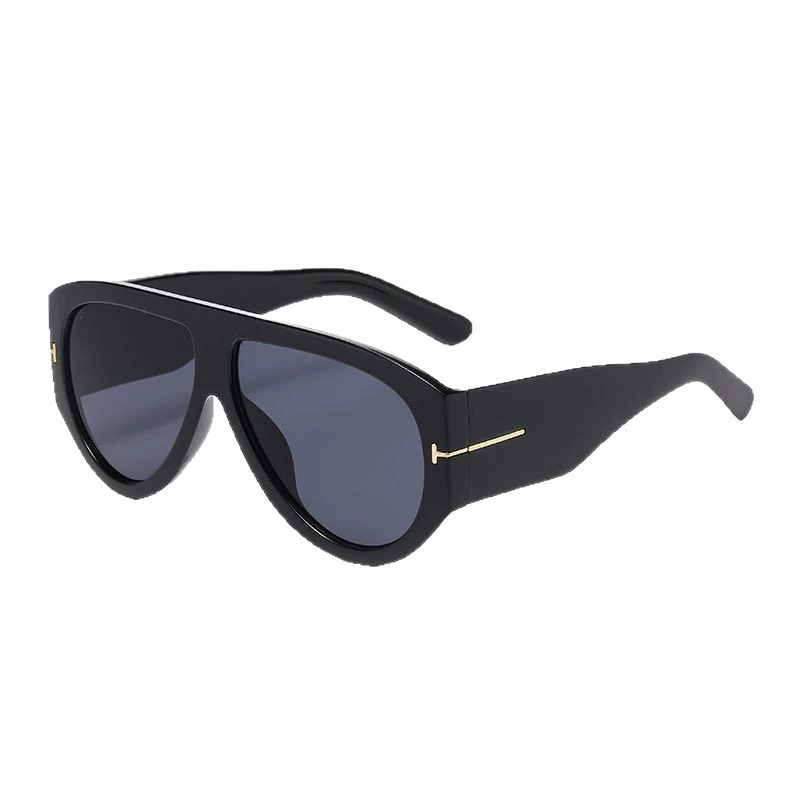 Sunglasses European style, capacious frame, solar-powered lenses