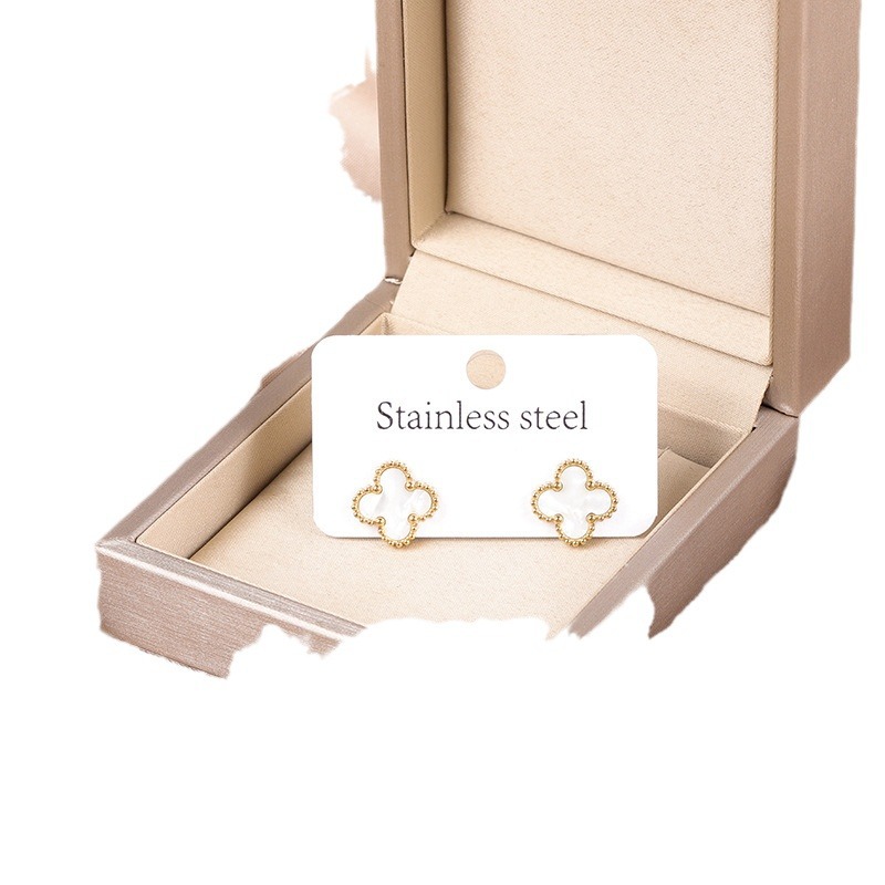 Corea del Sur moda titanio acero trébol fritillary Stud pendientes luz lujo INS estilo diseño de gama alta no desvanecimiento pendientes de perno prisionero