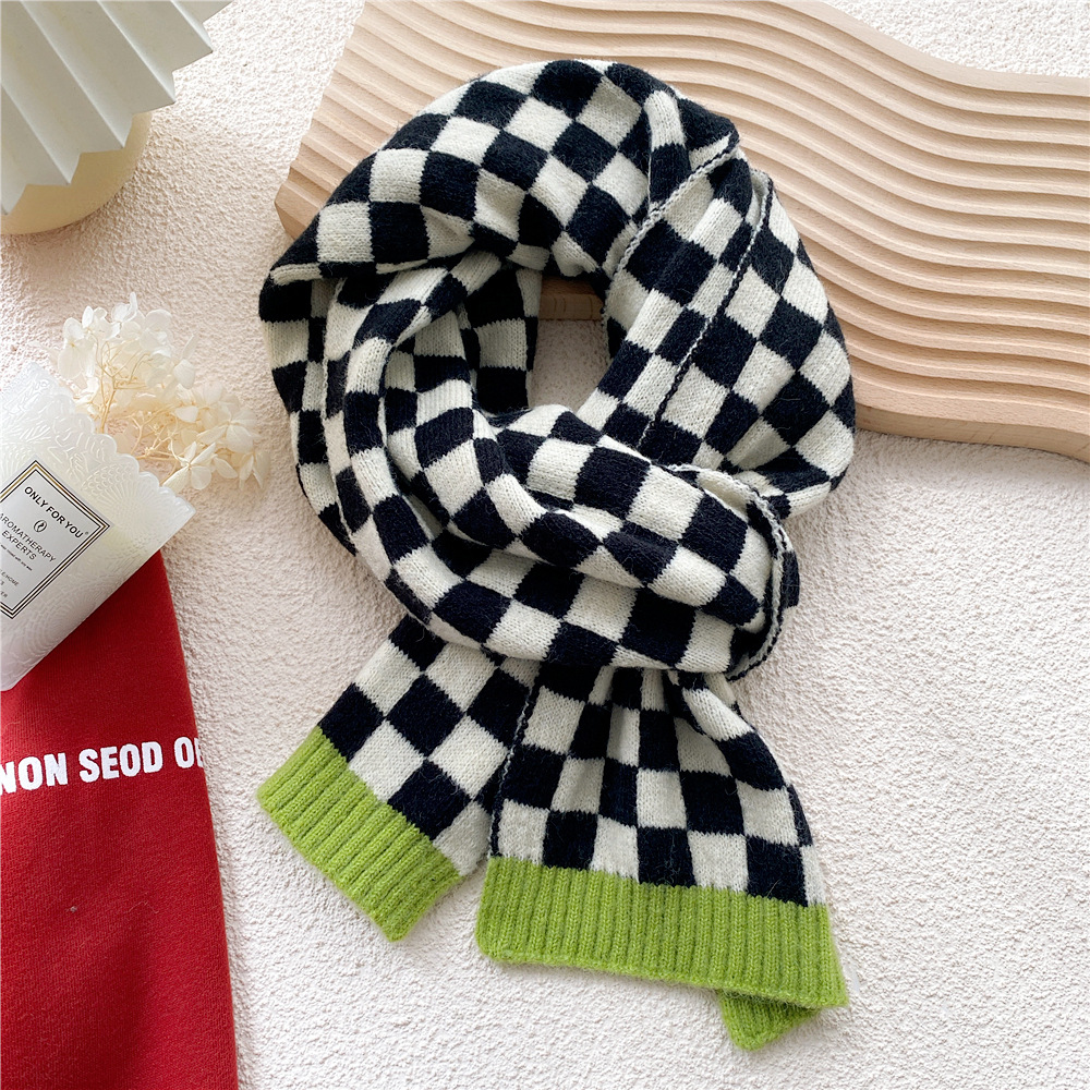 Checkerboard Scarf Female Winter Short Knitted Wool Scarf display picture 1