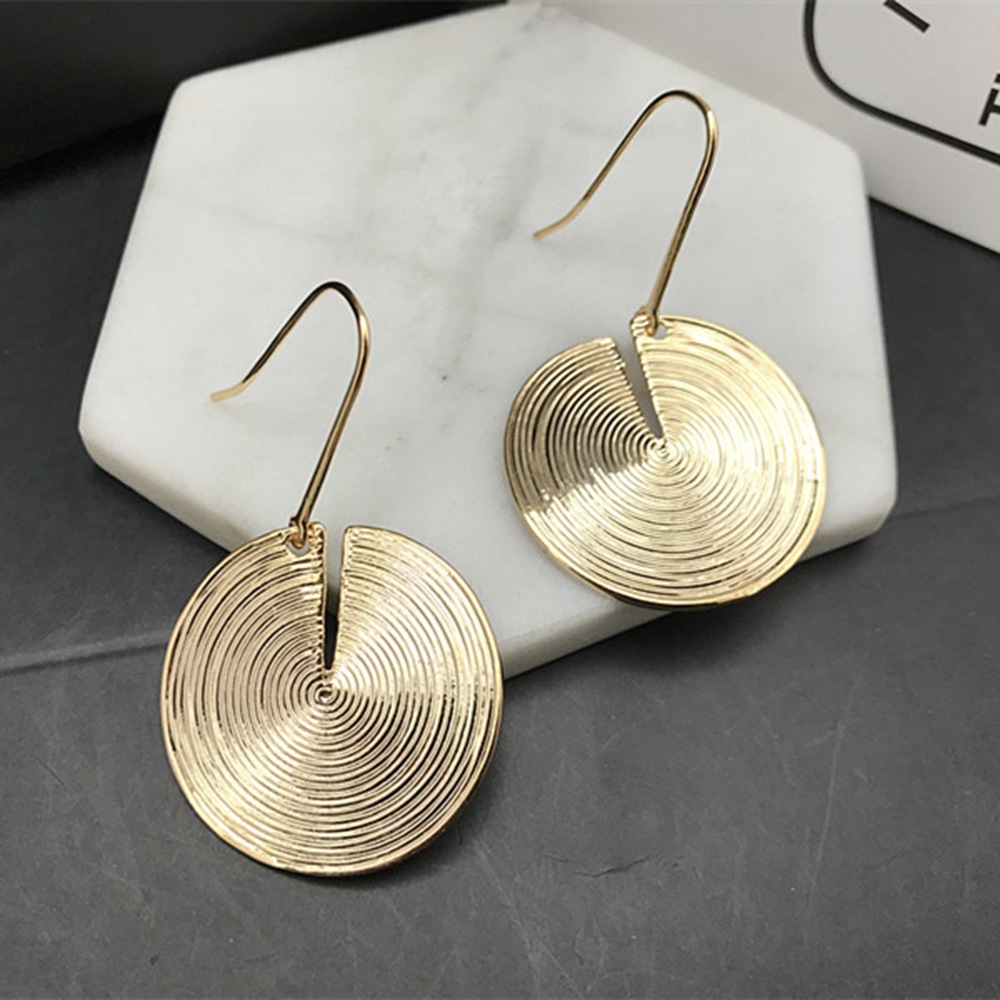 Personality asymmetrical earrings temperament geometric versatile girl long metal earrings_voghion.com
