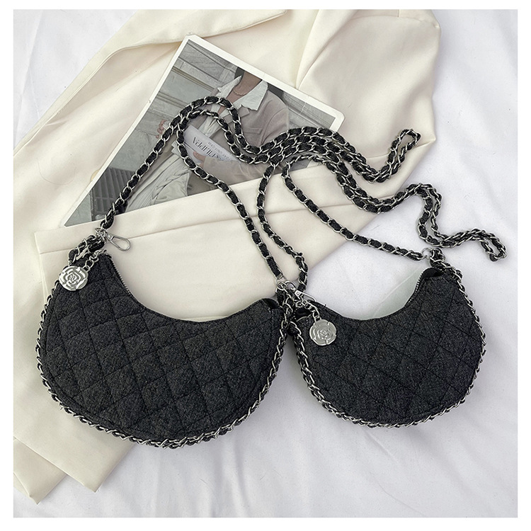 Women's Crossbody Bag With Diamond Chain And Denim Crescent Design_voghion.com