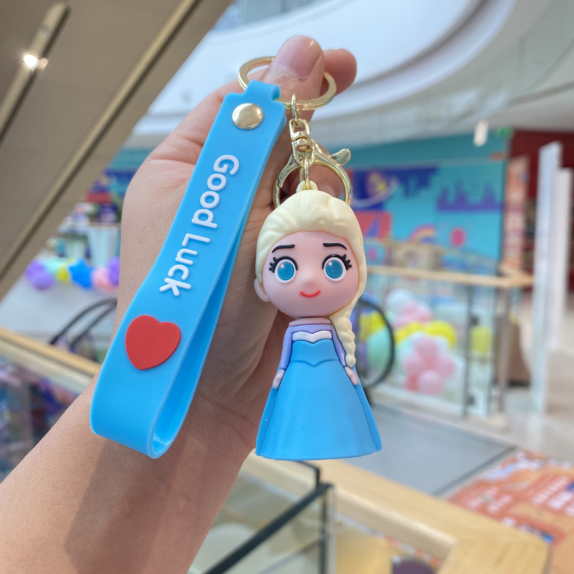 Congelado blanco nieve llavero coche mochila colgante lindo muñeca máquina pequeño regalo al por mayor