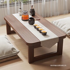 逸品は小さいお茶の何のバルコニーのテーブルを畳むことができます。