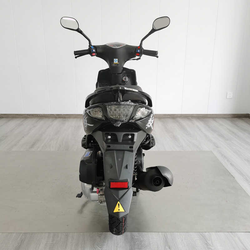 Venta al por menor del scooter Ghost Fire de 125cc, un vehículo de dos ruedas para desplazamientos y reparto, motocicleta a gasolina, apta para las normas nacionales IV.
