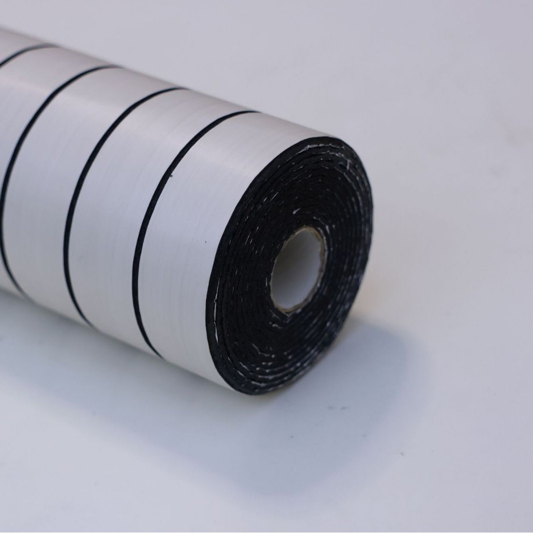 백도 브러시드 우드 그레인(슬롯 + 우드 트림) [두꺼운 자체 접착]