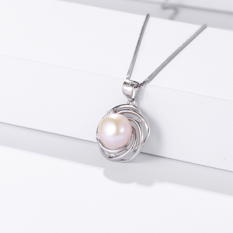 Primavera y verano 925 collar de perlas de agua dulce de plata de ley para mujer, lujo ligero, todo fósforo, colgante de alta gama de nicho, cadena de clavícula de estilo madre