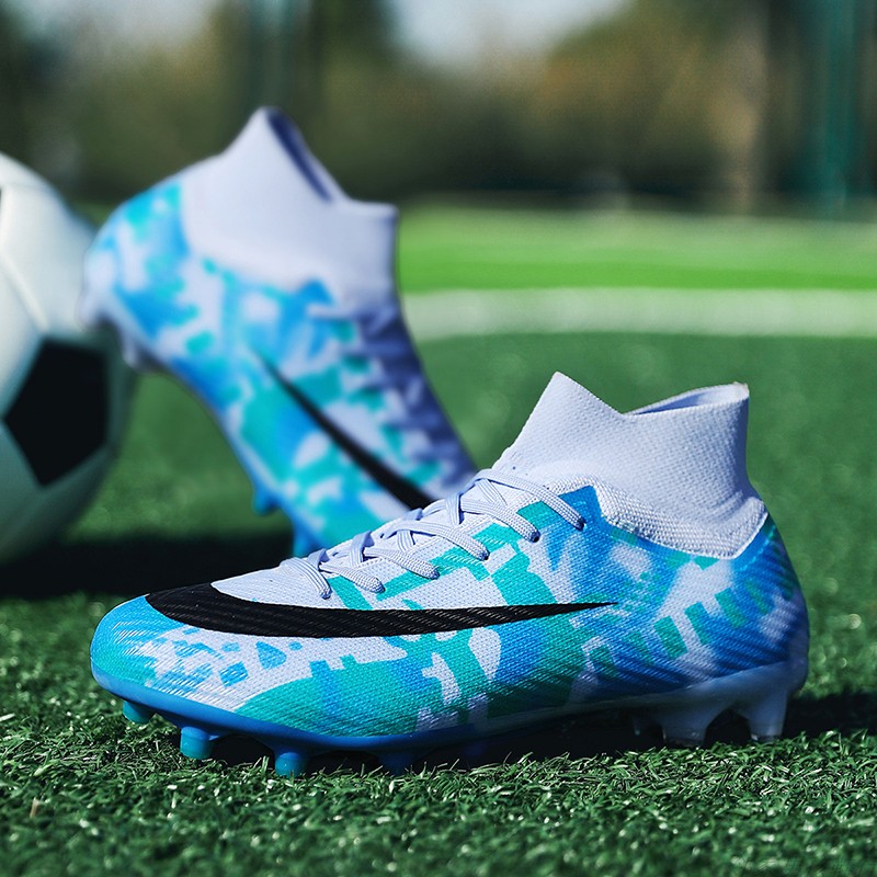 Zapatos de fútbol masculinos Ronaldo Assassin CR7 clavos cortos zapatos de entrenamiento de entrenamiento de carreras de estudiantes