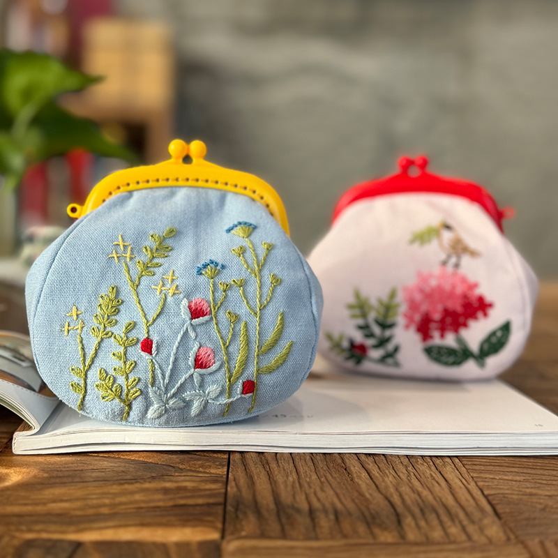 Lu bordado tela oro bolsa bordado a mano europea bolsas DIY material tridimensional bordado simple bolsa de bordado casera