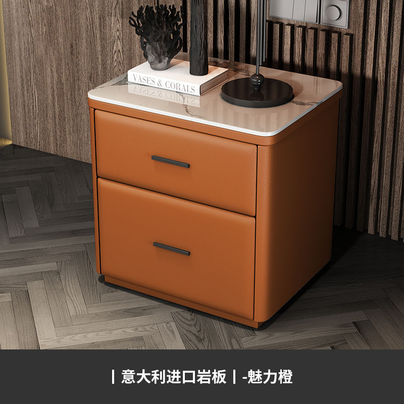 매력적인 오렌지 솔리드 우드 프레임 마이크로 화이버 가죽 + 록 플레이트 테이블 탑