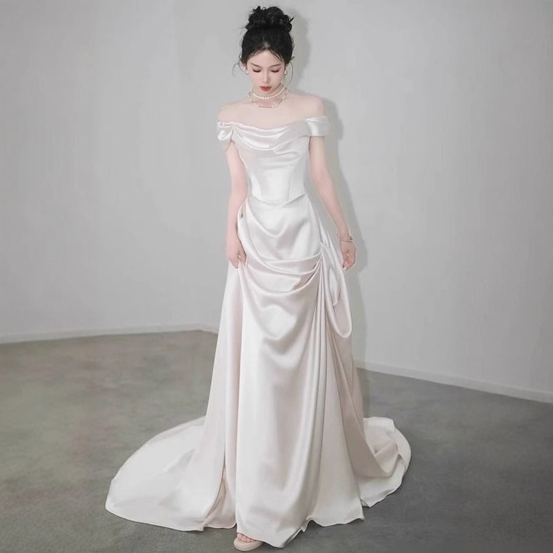 Satin Light Wedding Dress Evening Dress for Women Summer One-Shoulder Simple Retro French Welcome Wedding Dress Elegant White Engagement