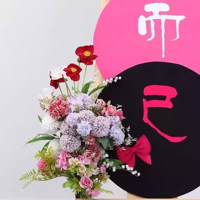 紫色のホテルの結婚式の部屋のレイアウト KT ボードウェルカムカード結婚式の婚約バナー吊り布ドレッシングガウン写真の背景壁|undefined