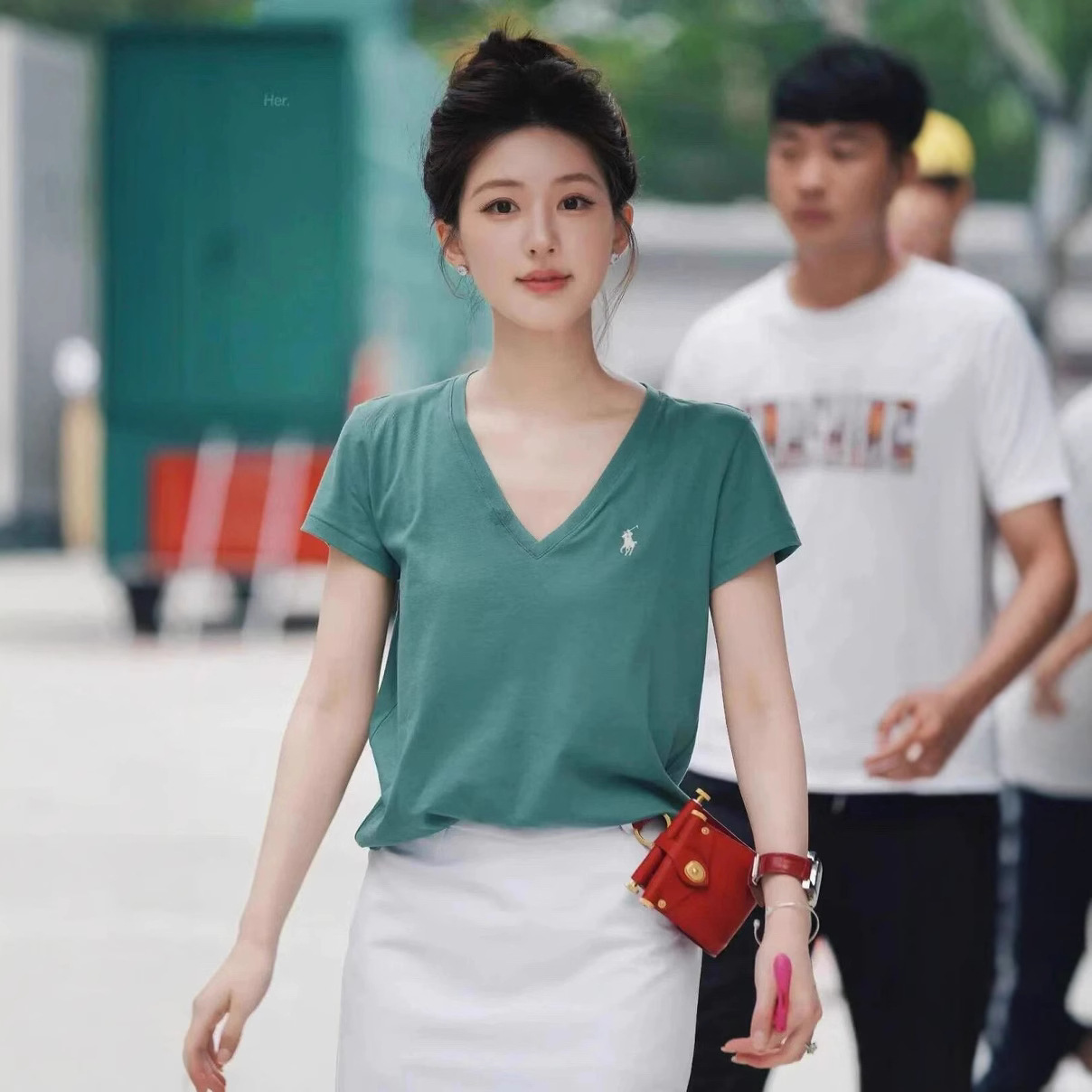 26 Original Export Version, Can Be Scanned for Code, 100% Cotton Embroidered Pony Logo V-Neck T-Shirt, Comfortable, Thin, Breathable, Simple Women's Top