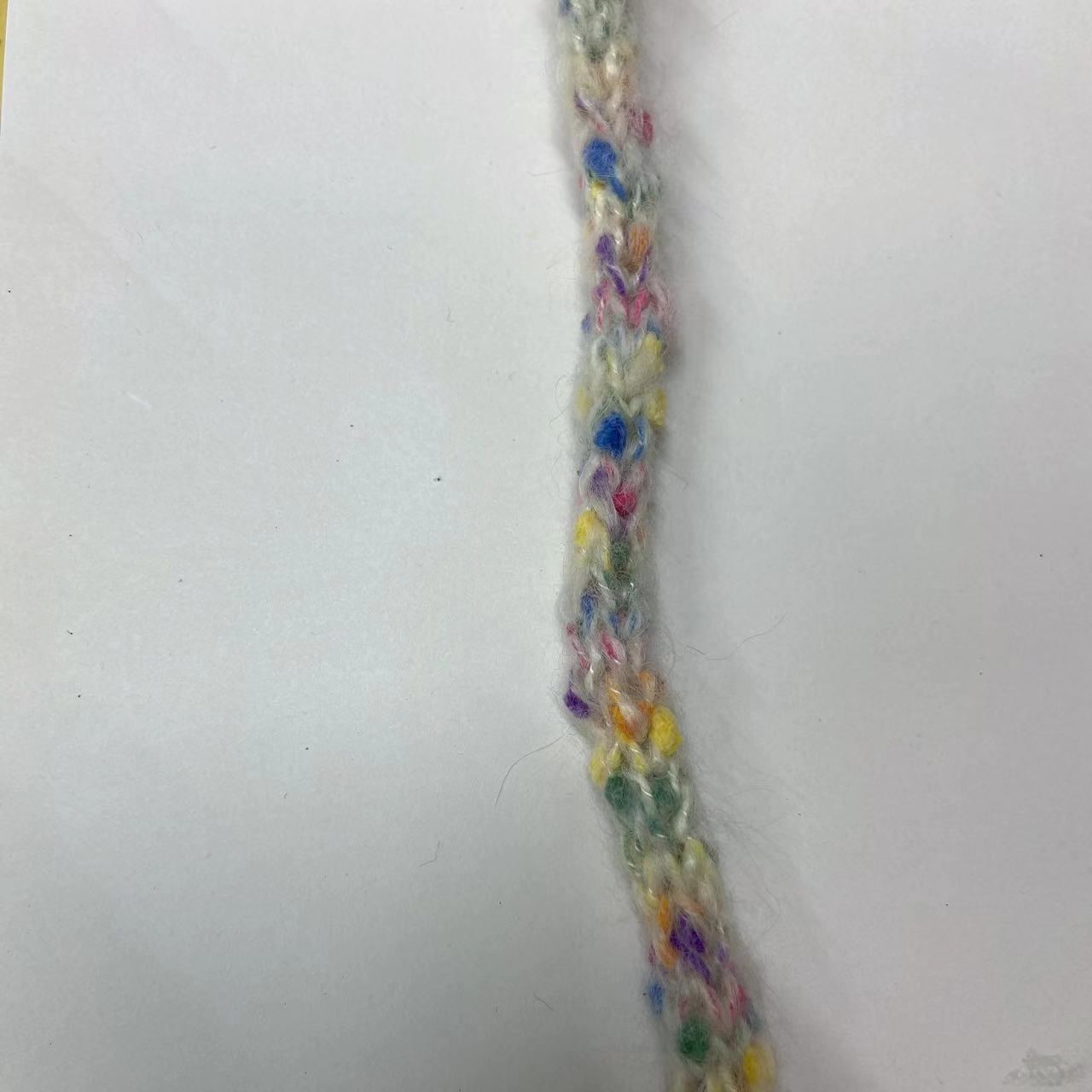 Otoño y invierno punto de onda de color entrelaces lana hueca cinta de tejido joyería pinzas de pelo accesorios de fragancia corda de sombrero