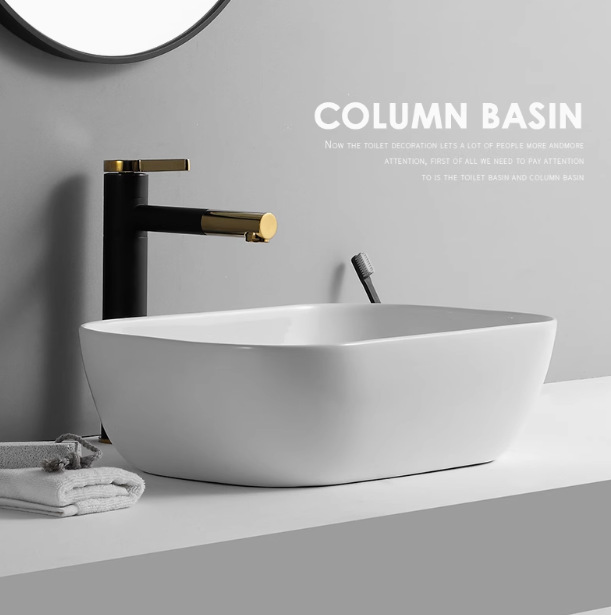 Cerámica de pequeño tamaño en la mesa en el balcón lavabo lavabo único lavabo lavabo cuadrado lavabo casero