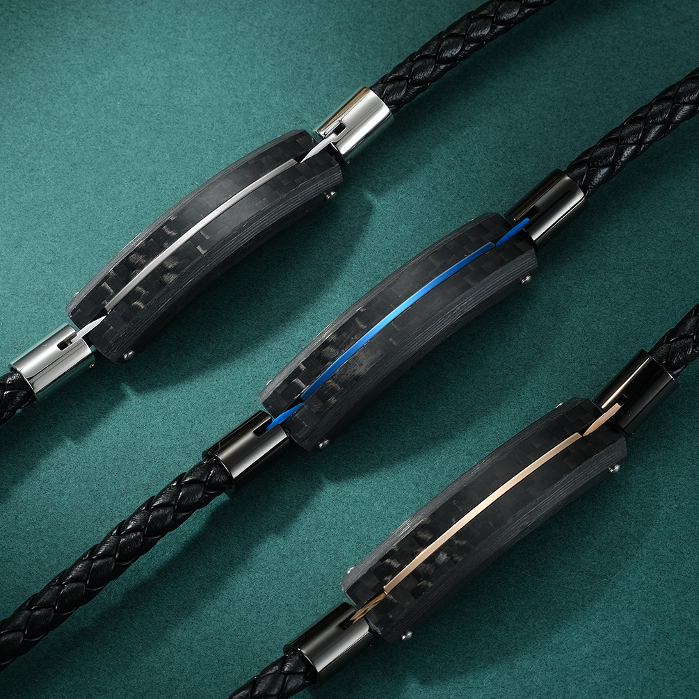 Straight solid carbon fiber can be engraved as a commemorative gift. Titanium steel woven leather rope bracelet_voghion.com